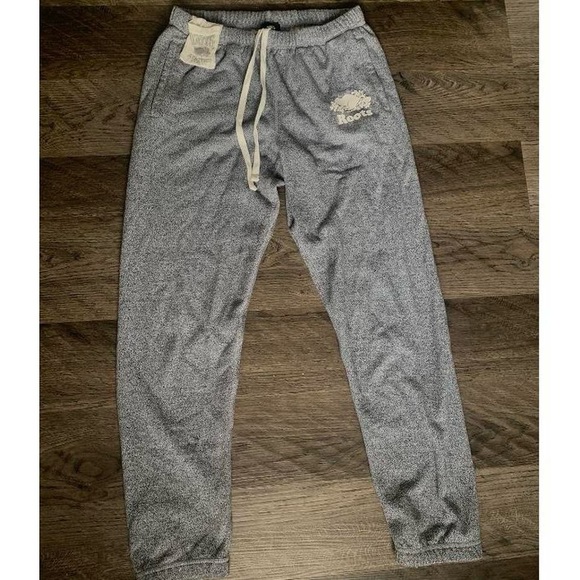 roots tracksuit (hoodie and sweatpants) - Picture 6 of 8